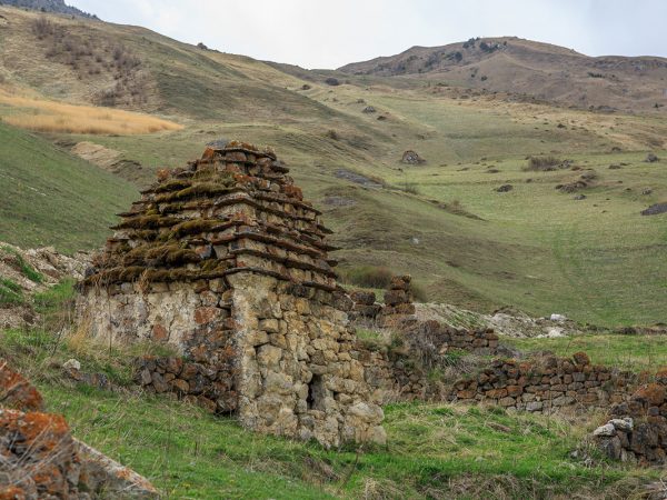 ФОТО Ханах, склеп